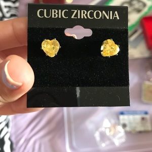 Yellow gemstone heart shaped earrings